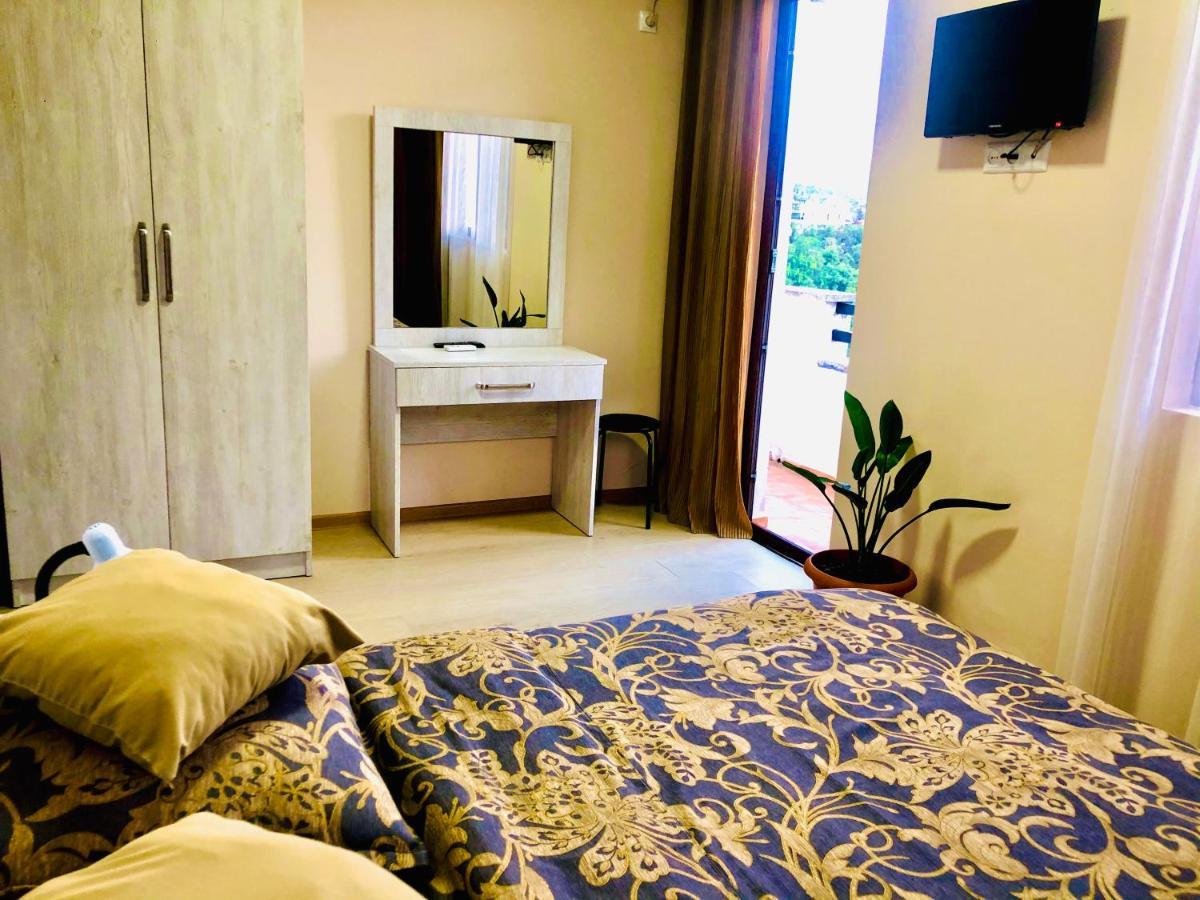 Holiday House Green Cape Batumi Hotell Mtsvane Konts'khi Exteriör bild